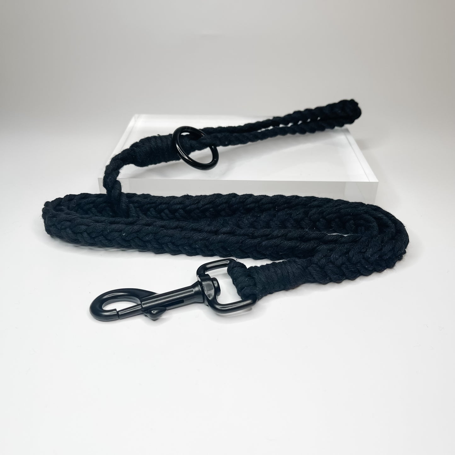 Leash - BLACK MACRAME DOUBLE BRAID